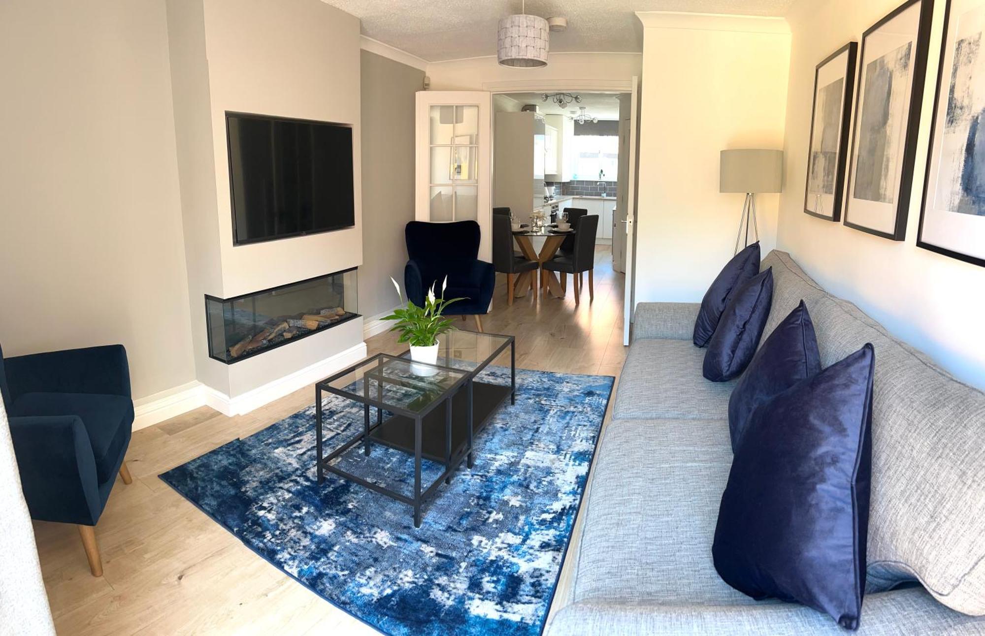 3 Bedroom - 2 Bathroom Townhouse In Corstorphine Near Murrayfield Stadium - Direct Bus To Edinburgh City Centre In 20 Minutes - Two Private Parking Spaces - Private Sunny Garden - Recently Refurbished Esterno foto