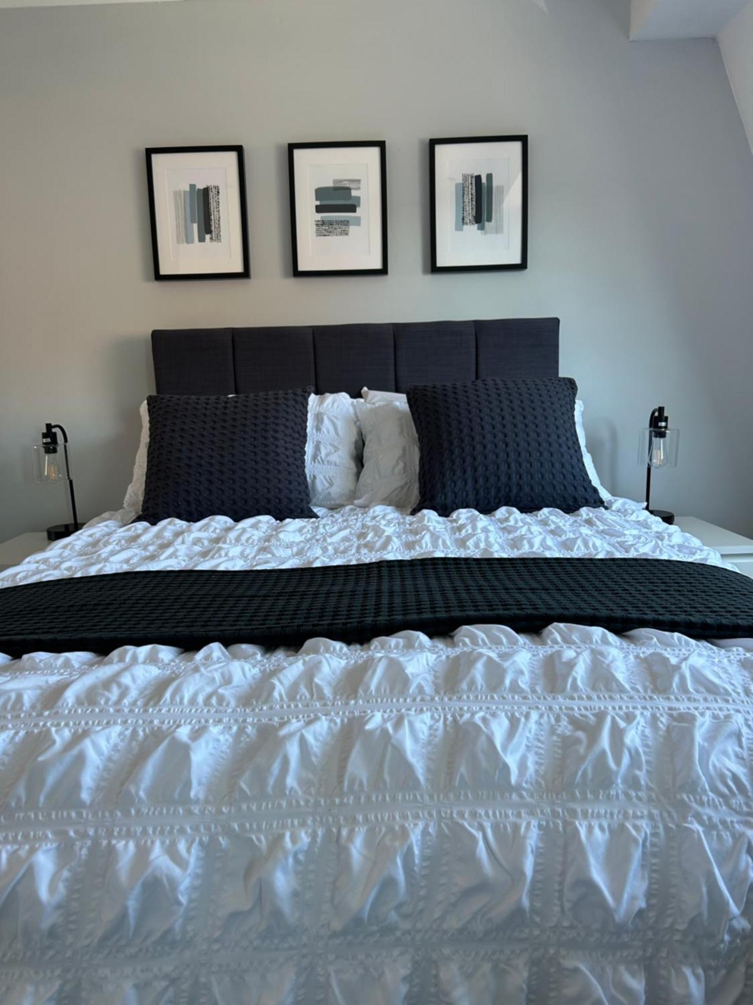 3 Bedroom - 2 Bathroom Townhouse In Corstorphine Near Murrayfield Stadium - Direct Bus To Edinburgh City Centre In 20 Minutes - Two Private Parking Spaces - Private Sunny Garden - Recently Refurbished Esterno foto